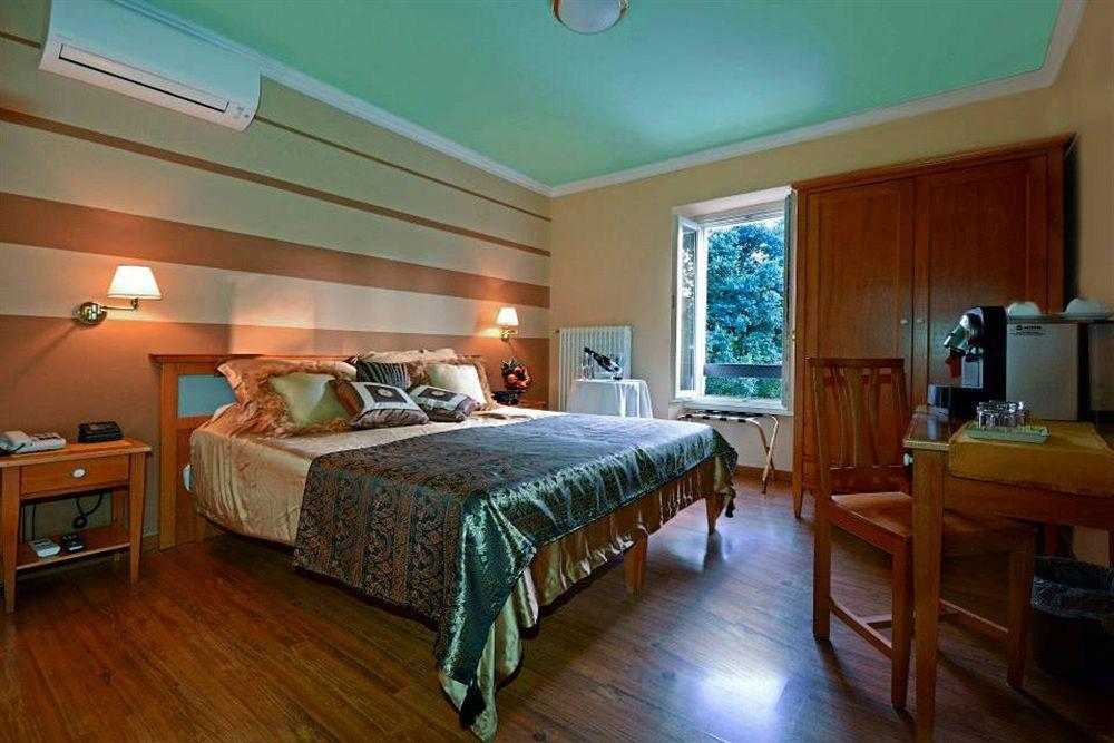 Hotel Ristorante La Grotta Castiglione Delle Stiviere Extérieur photo