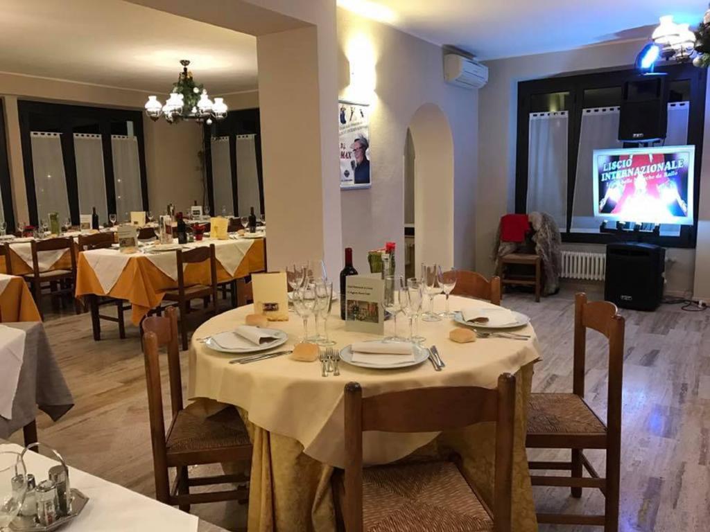 Hotel Ristorante La Grotta Castiglione Delle Stiviere Extérieur photo